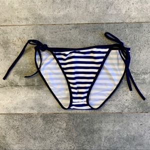 🇺🇸 Navy & white striped string bikini bottom